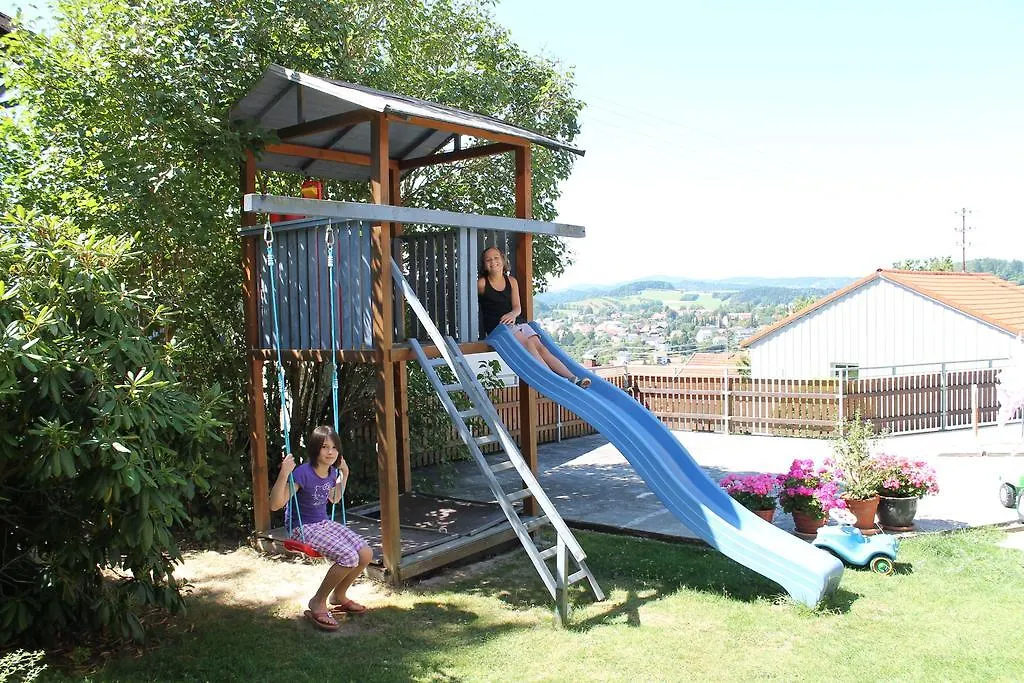 Ferienwohnung-Frisch Grafenau 0*, Grafenau (Bavaria)